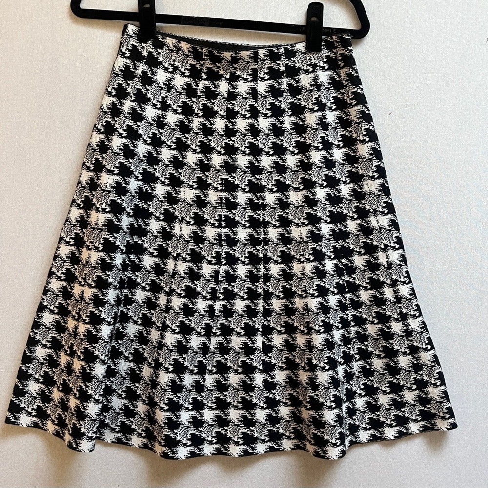 Milano Knit Houndstooth A-Line Skirt Size M Black White Flare